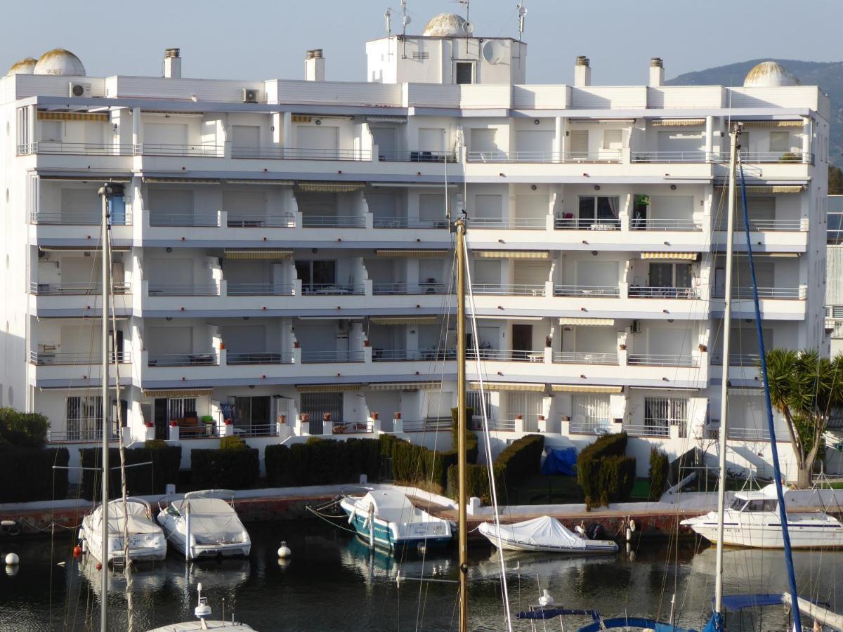 Appartement Lumineux Sur Les Canaux روساس المظهر الخارجي الصورة