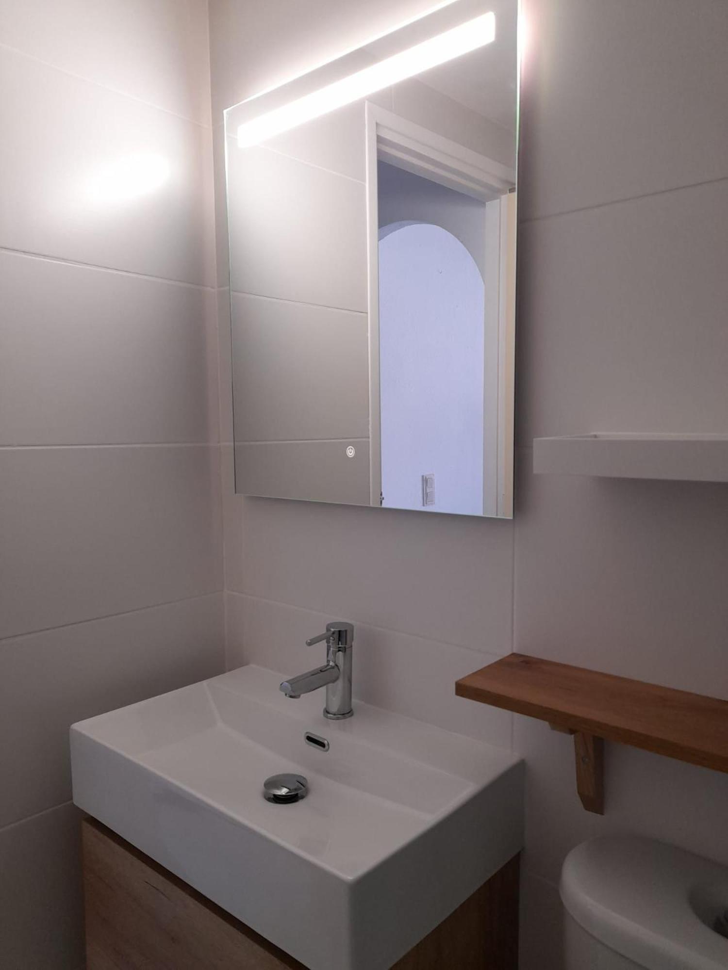 Appartement Lumineux Sur Les Canaux روساس المظهر الخارجي الصورة